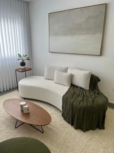 Sofá Orgânico Curvo Branco/Off-White - Design moderno (2,3m)