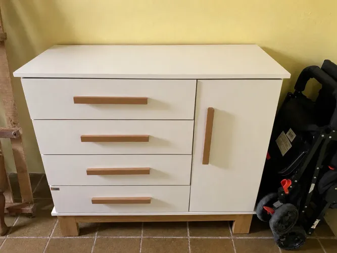 Cômoda para quarto de bebê branca 