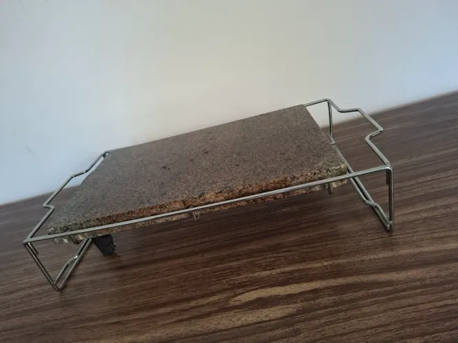 Churrasqueira Elétrica Stone Grill Fergus Com Chapa De Pedra Granito