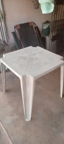 MESA E CADEIRA