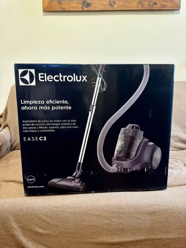 Aspirador De Pó Electrolux Ease C3 - Easybox EAS30