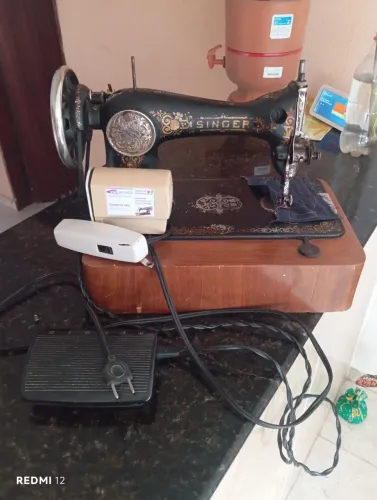 Máquina de costura Singer