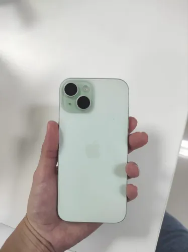 iPhone 15