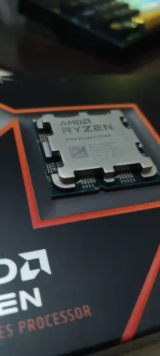 Processador AMD Ryzen 7 7700X Usado, 4.5GHz, 8 Núcleos, 16 Threads, 5NM