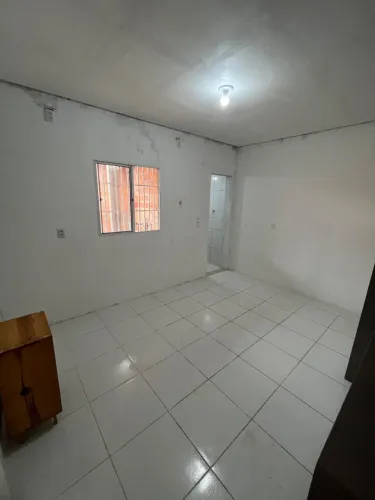 CASA A VENDA - ponto final do ônibus Alto do Turu