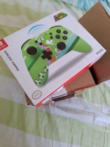 Controle sem fio Hori edição limitada Yoshi para Nintendo Switch novo
