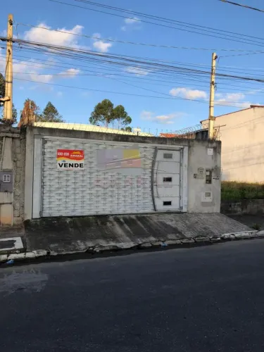 Casa no Quaresmeira a Venda - Jardim Quaresmeira