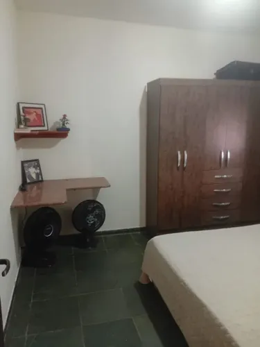 Alugo quartos em santa teresa