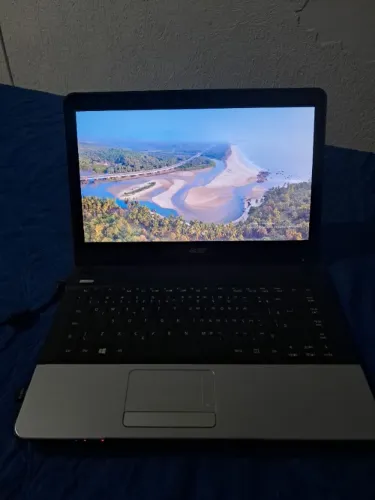 Notebook Acer Aspire E1-421 | 8GB RAM | SSD 120GB BATERIA NOVA