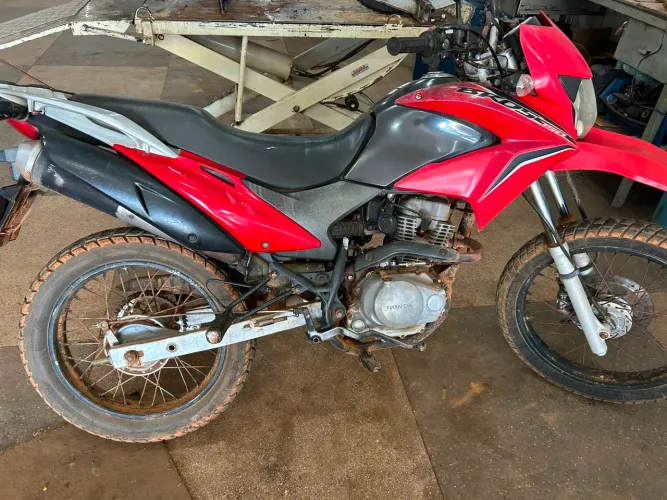 Vende-se Honda broz nxr