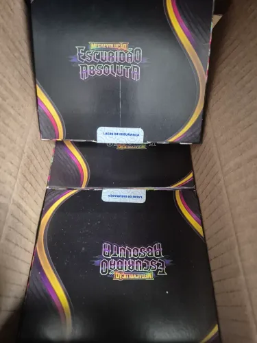 Booster box Escuridão Absoluta Pokemon 