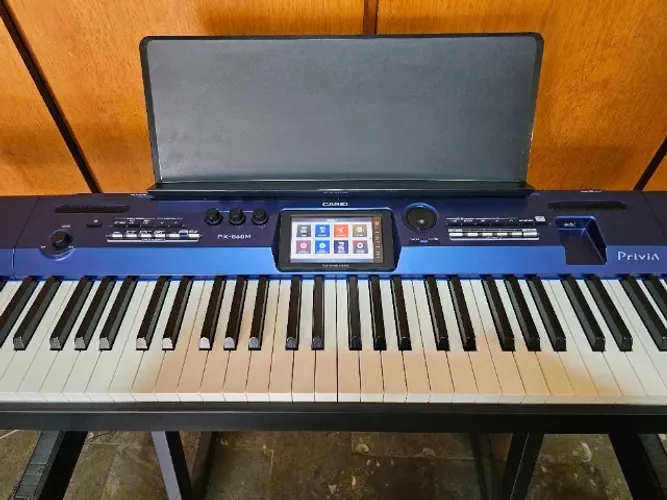 Piano Casio Privia PX 560 em ótimo estado