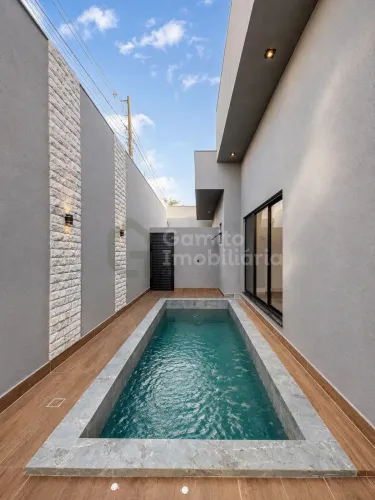 CASA NOVA COM PISCINA NO BAIRRO VILA CASSINI