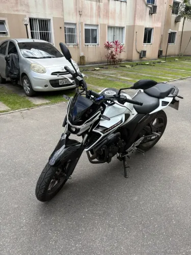 Yamaha FZ25 250 Fazer Connected 2025