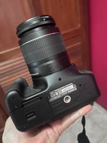 Canon Eos Rebel T3i Dslr (Usado)