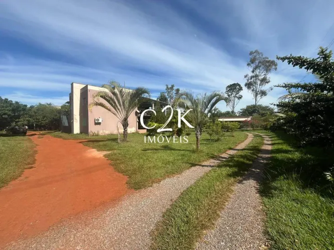 Chácara para Venda em Goiânia, Sítios de Recreio Caraíbas, 4 dormitórios, 1 suíte, 3 banhe