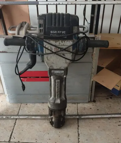 Martelete 30 kg Bosh demolidor 220v