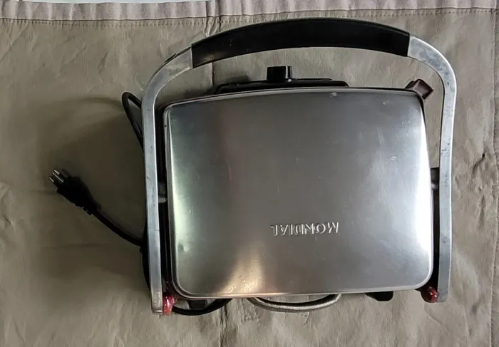 Sanduicheira grill