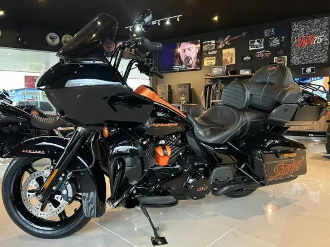 Harley Davidson Road Glide Limited/ FL TRK
