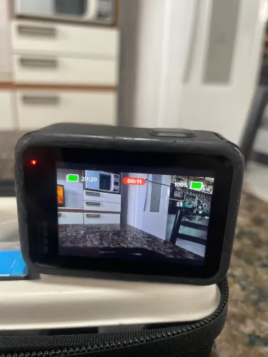 Câmera de ação Gopro Hiro 10 com 3 baterias e carregador *03