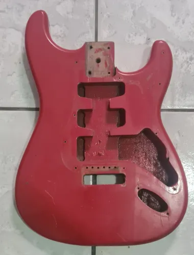 Corpo de Guitarra Strato