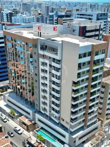 Cobertura com Piscina na Pajuçara Edifício Lions