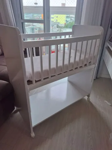 Mini Berço com Colchão grade móvel