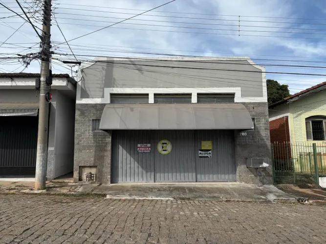IMÓVEL COMERCIAL - CENTRO DE ATIBAIA - casa nos fundos