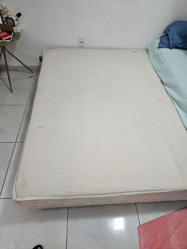 Cama de casal Box c/ colchão 