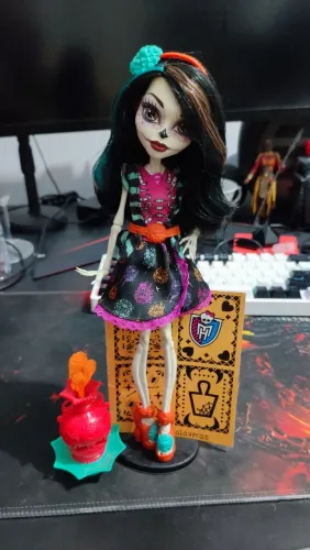 Monster High Skelita Calaveras ART Class