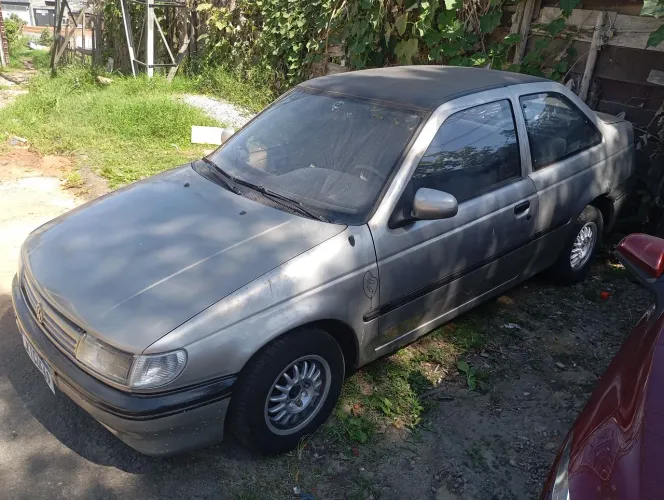 Volkswagen Logus GLI / GL 1.8 (álcool) 1994