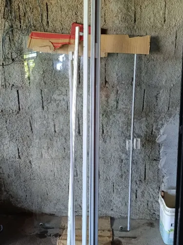 Vendo Janela de Vidro
