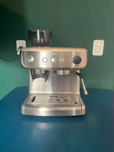 Máquina de espresso Oster