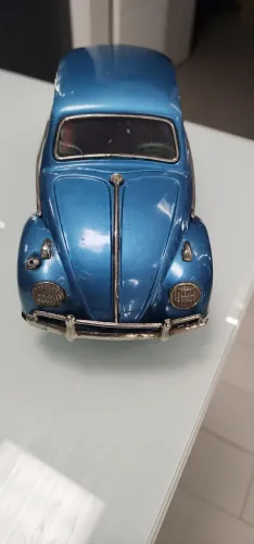 Bate e volta antigo 1960s Bandai  Volkswagen Beetle carrinho lata a pilha , 