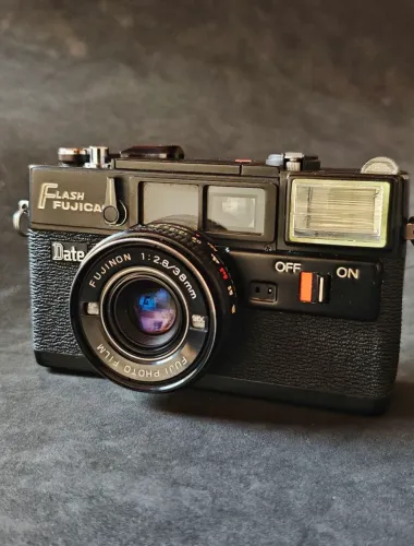 Câmera analógica Fujica Flash Date