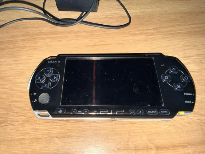 PSP 3001 Para peças, não liga