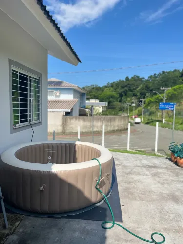 SPA inflável com hidromassagem e aquecimento