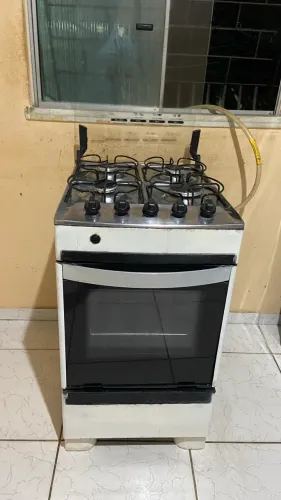 Fogão com acendimento elétrico