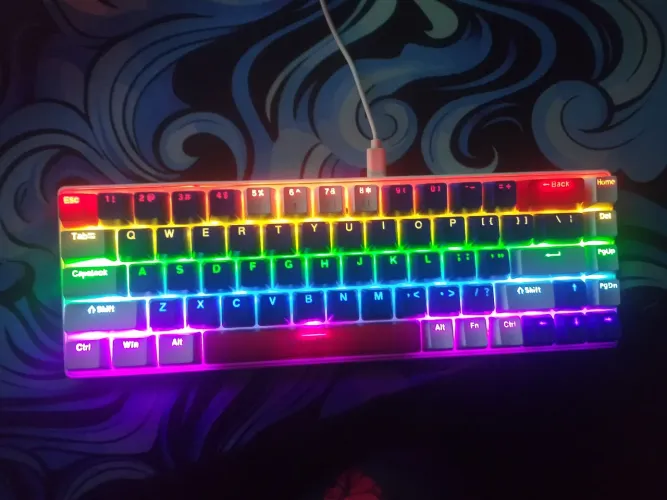 Vendo meu teclado mecânico100% 60% mal usei