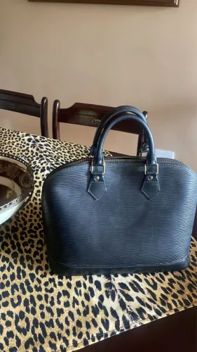Bolsa original Louis vuitton alma preta