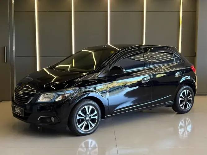 Chevrolet Onix Hatch LTZ 1.4 8V Flex Mec. 4P 2015
