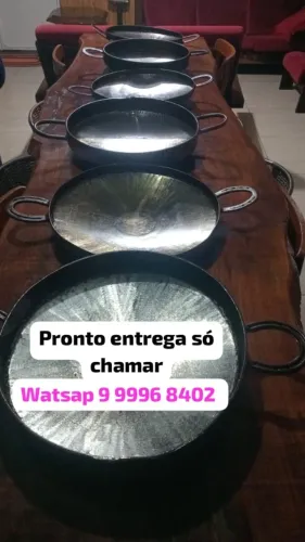 Discos e fogareiro peixes