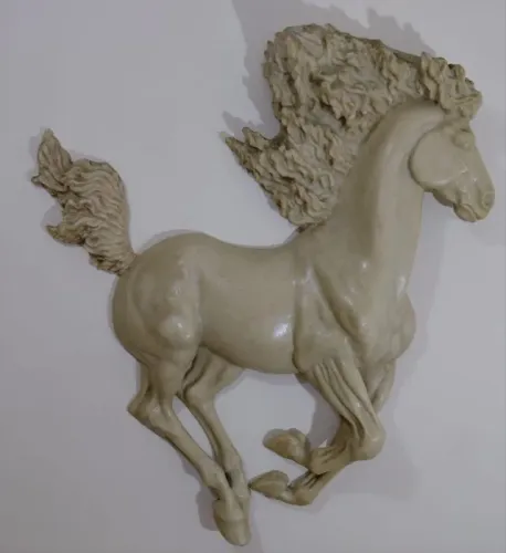 Escultura em Resimármore
