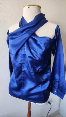 Blusa social/Festa NOVA M