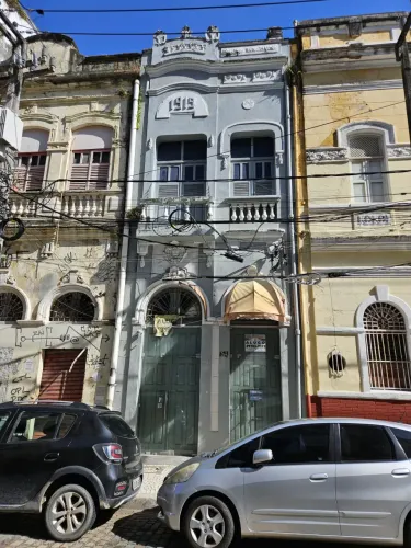 Pedro Brito Aluga loja c/308m2, com 3 pavi.,apenas 5,500,00, confira F-(81)9.9984.1773.