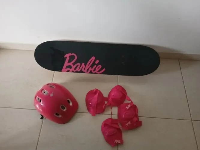 Skate da Barbie com acessórios 