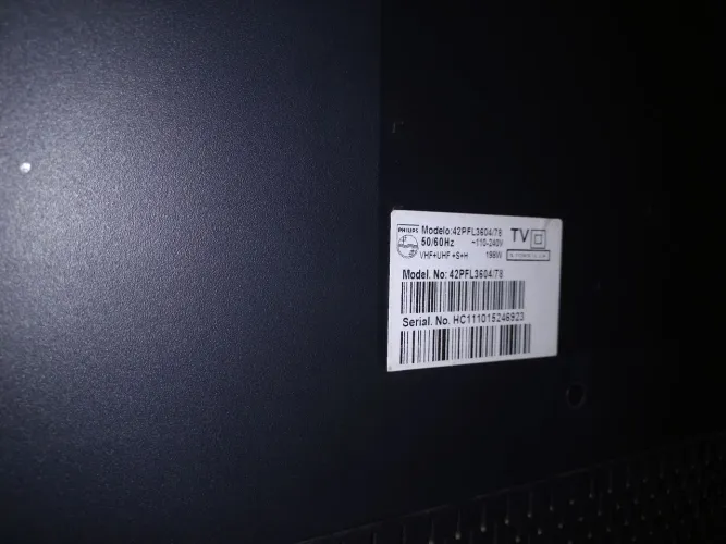 TV PHILIPS PARA RETIRADA DE PEÇAS 