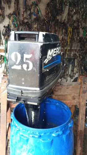 Vendo Motor 25hp ano 2007