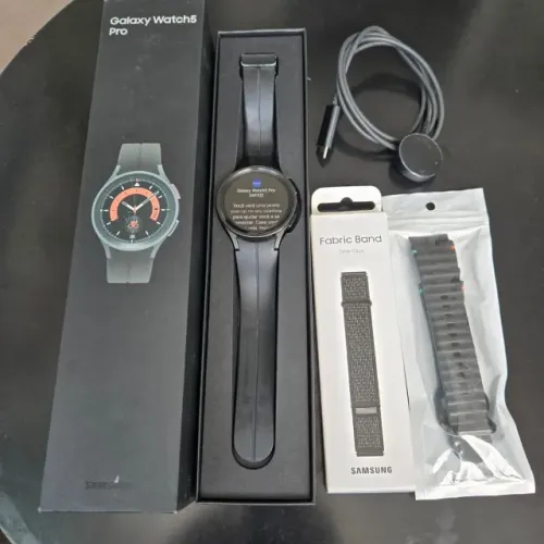 Samsung Galaxy Watch 5 Pro 45mm GPS com 2 Pulseiras Extras - Excelente Estado