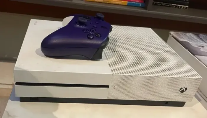 Xbox One S 500 gb + 1 controle original